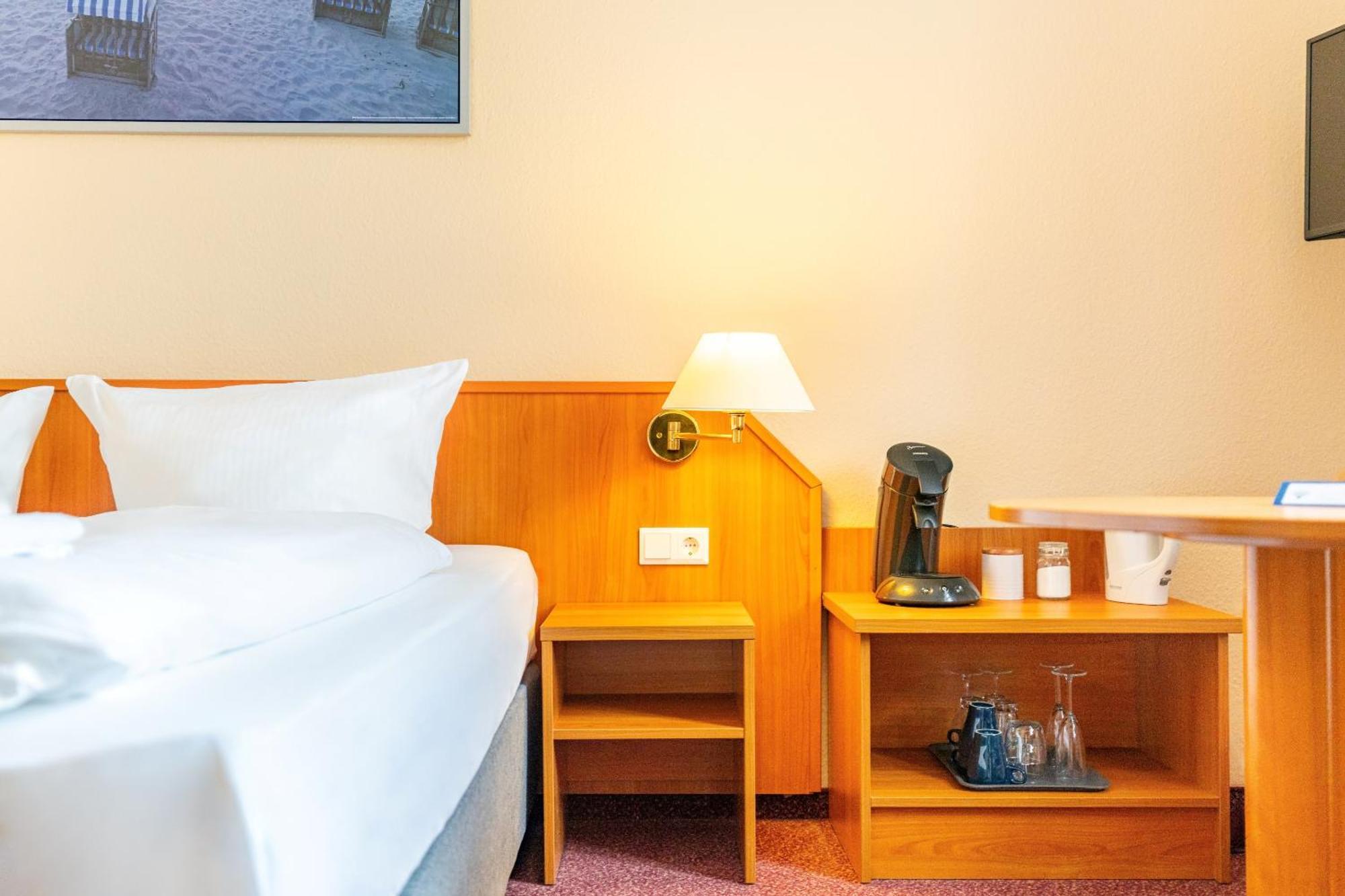 Pension Wald Und See Heringsdorf  Bagian luar foto